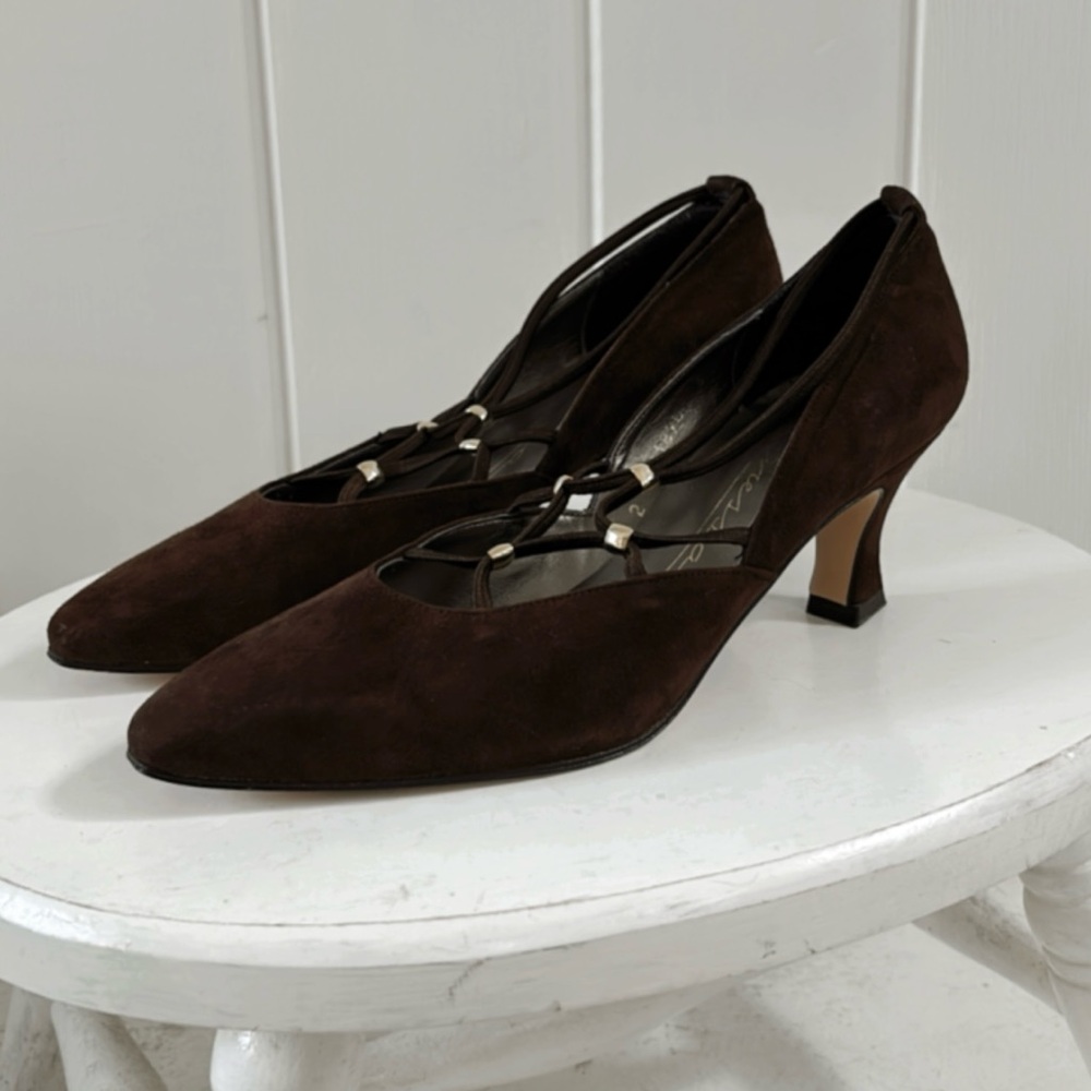 Vintage Caressa Suede Kitten Heels Espresso Brown Leather Gold Chocolate 6.5